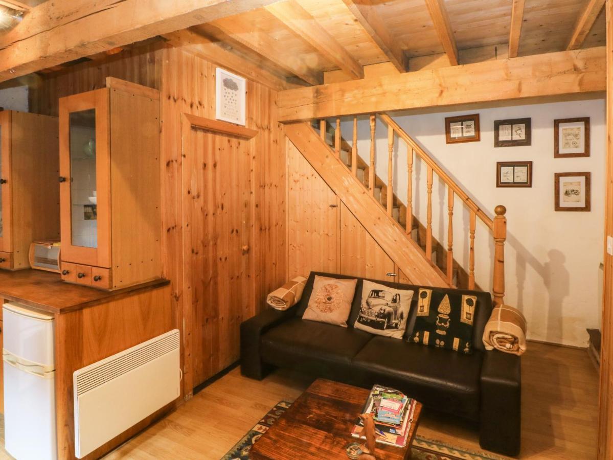 The Toolshed Villa Warrington Bagian luar foto